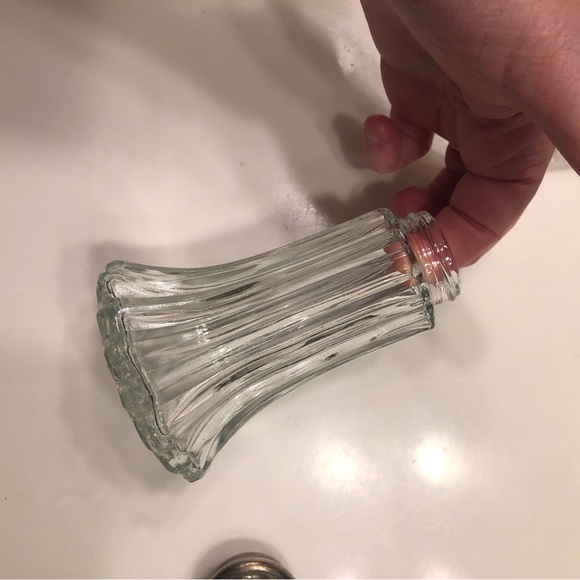 Lady Primrose vanity set with royal extract dusting powder - Picture 4 of 8